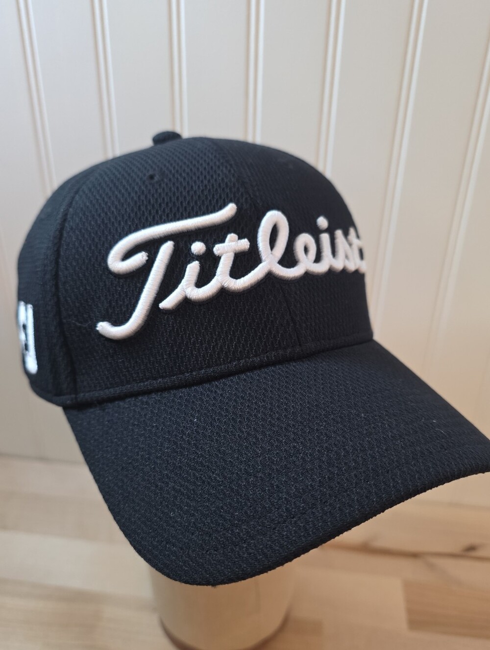 Titleist Hat Cap S/M Fitted Pro V1 FJ FootJoy Golf Golfing Tour Performance